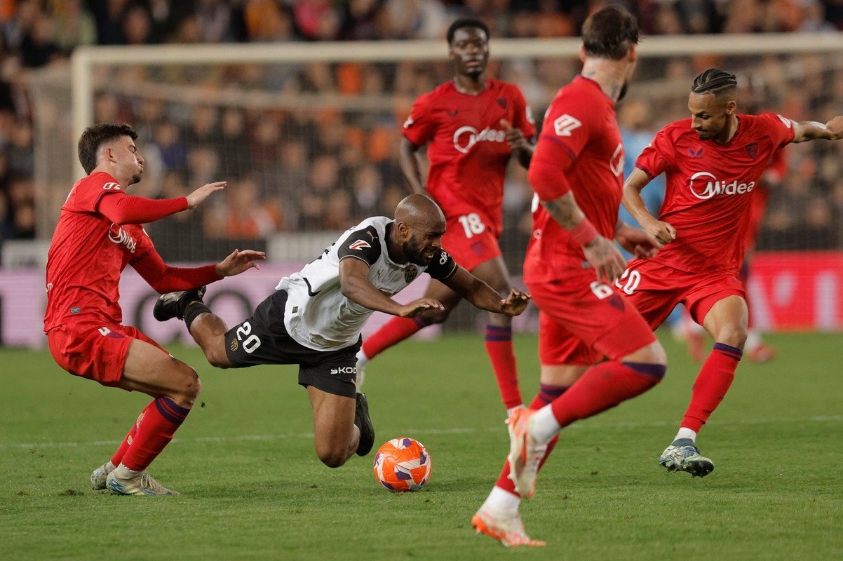 Última hora de los equipos de Primera hoy, jueves 12 de junio. EFE
