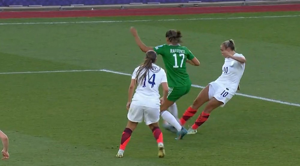 Una Inglaterra imparable ratifica su candidatura en la Eurocopa Femenina. Captura/RTVEPlay