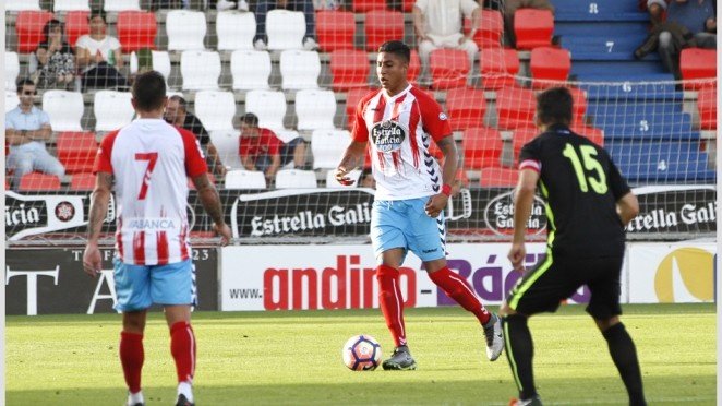 El Lugo puso el grito en el cielo por el primer gol del Tenerife. CDLugo