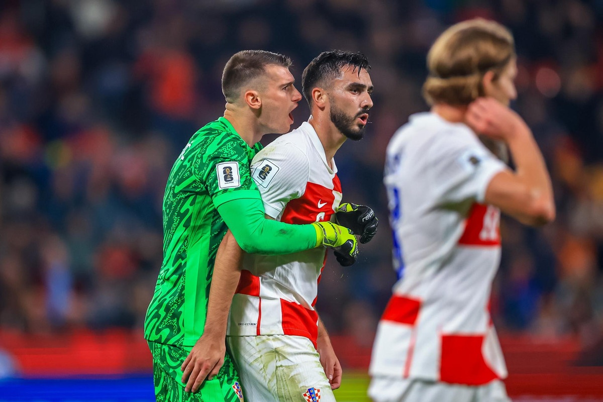 Croacia hace los deberes y acaricia el Mundial