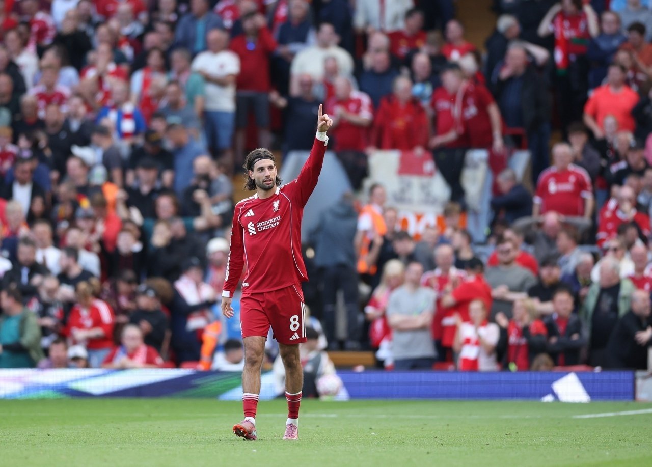 Szoboszlai stunner earns Liverpool win over title rivals Arsenal