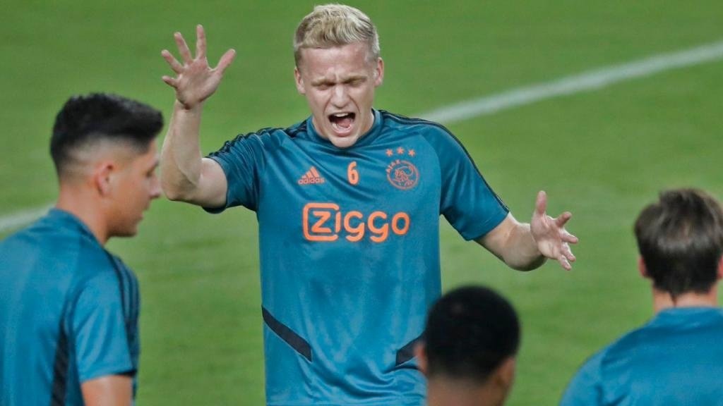 Con Van de Beek, sin Blind