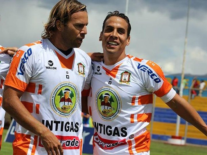 Ayacucho golea a Defensor y es el nuevo líder del Clausura peruano