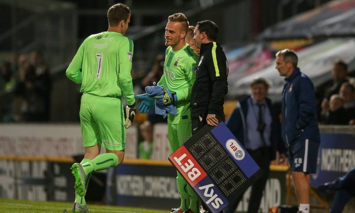 Uninjured goalkeeper subbed after just three minutes