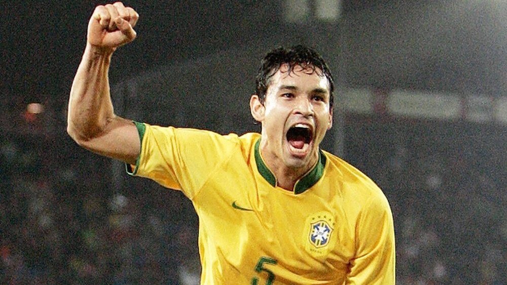 Dudu Cearense celebra un tanto con la camiseta de Brasil. AFP