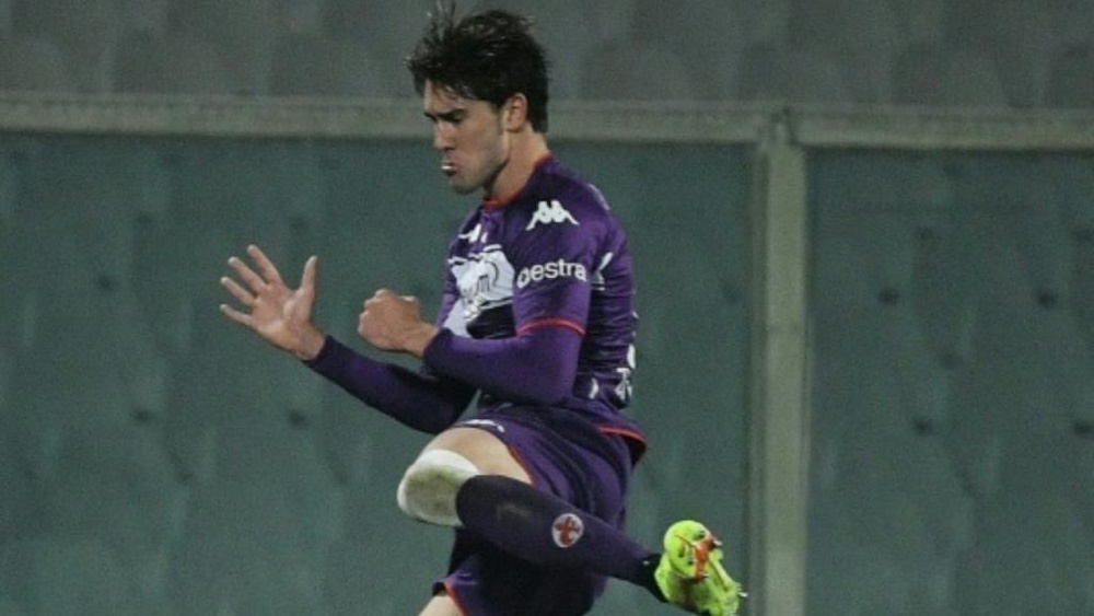 Vlahovic wants to leave Fiorentina in the European spots before leaving. AFP