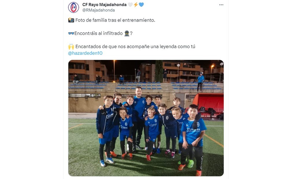Hazard se dejó ver... en el Rayo Majadahonda. Captura/Twitter/RMajadahonda