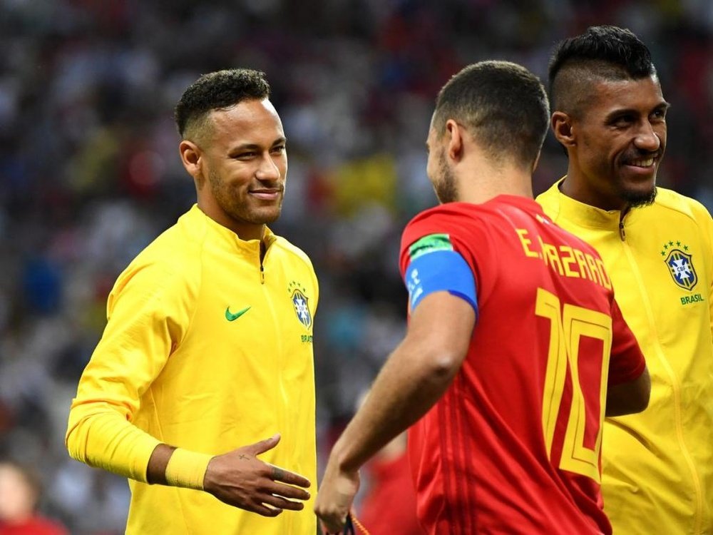 Marcelo chooses between Hazard and Neymar. AFP