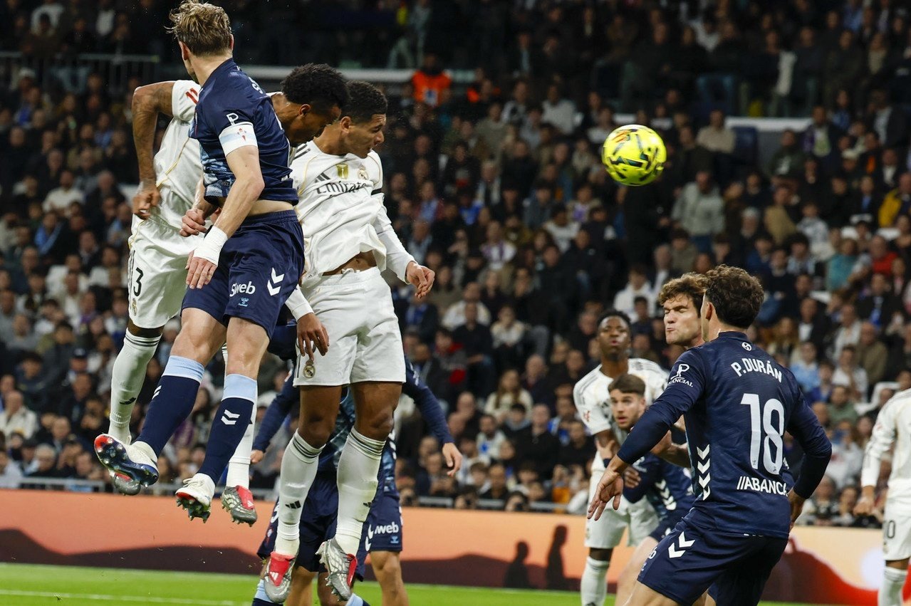 Two sent off for Real Madrid in Celta defeat