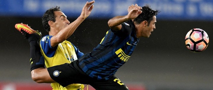 El Chievo da el primer disgusto al Inter de Frank de Boer