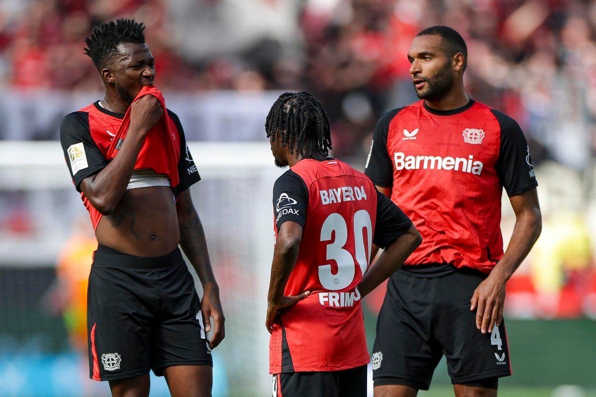 Tah anuncia que deja el Bayer Leverkusen y le hace una promesa a su club