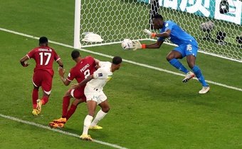 Mohammed Muntari scored in the 78th minute for Qatar. EFE