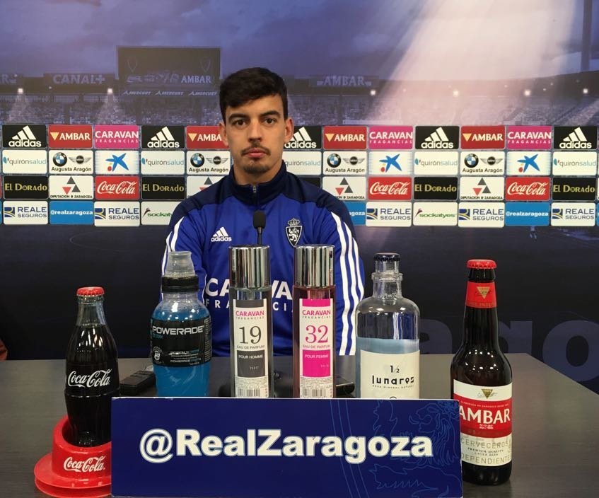 Edu Bedia, en rueda de prensa con el Zaragoza. RealZaragoza