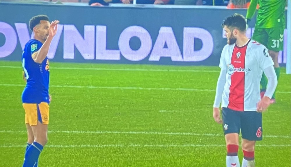 Murphy tease Caleta-Car. Screenshot/DAZN