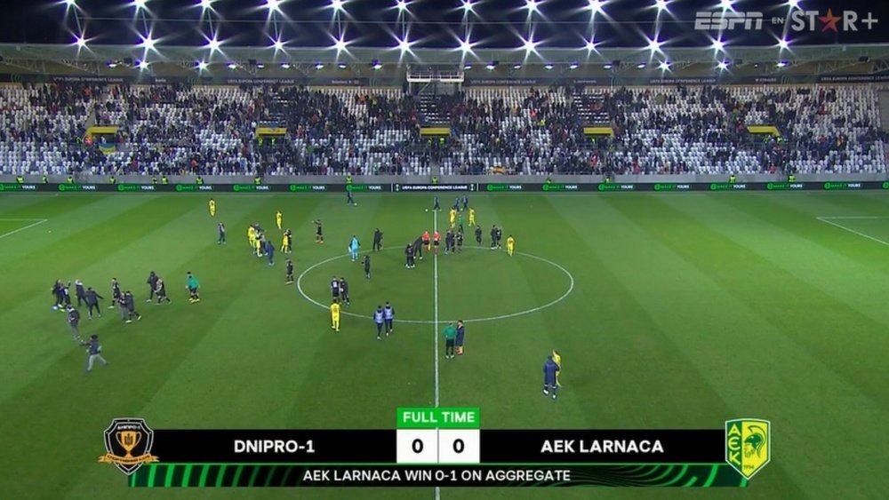 El Dnipro-1 no pudo con el AEK Larnaca. Captura/ESPN