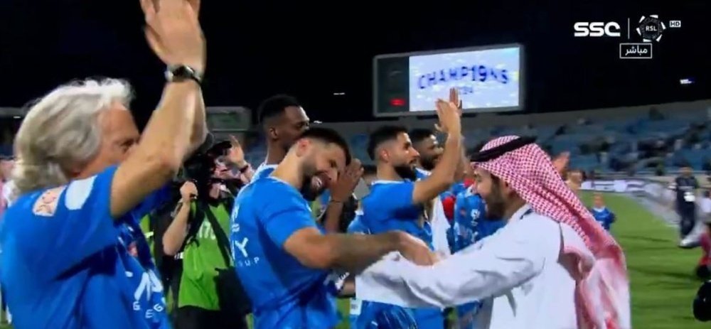 Na última edição, o Al Ittihad de Karim Benzema conquistou o título, mas as coisas mudaram no novo curso. Desta vez, o Al Hilal levou o troféu ao vencer por 4 a 1, o Al Hazem.