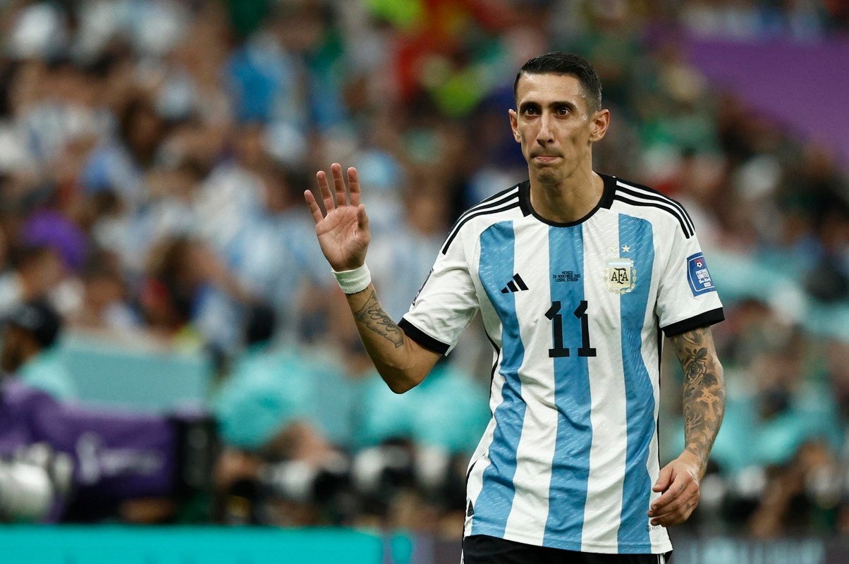 A vehicle left a message at Di Maria's house with death threats to his relatives. EFE