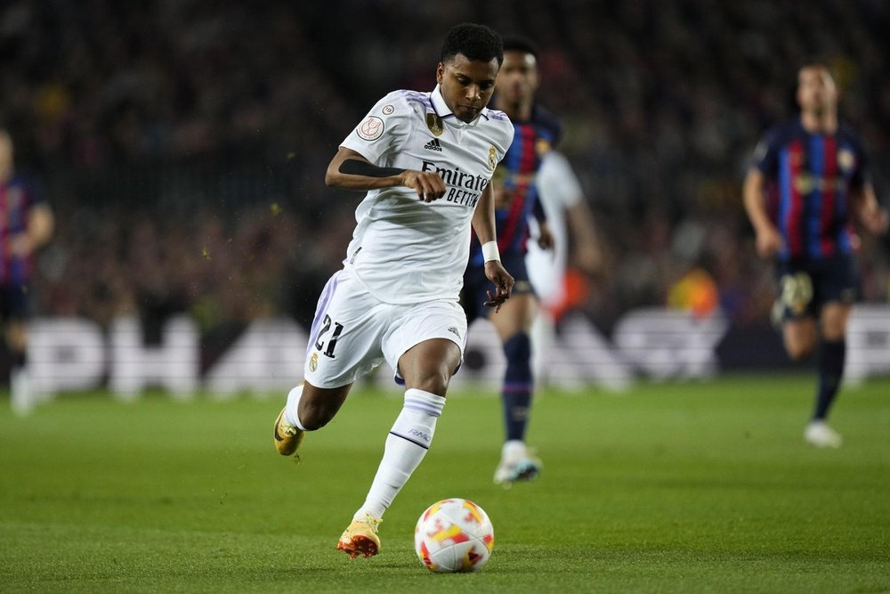 Rodrygo, impresionado con el resultado de 0-4. EFE