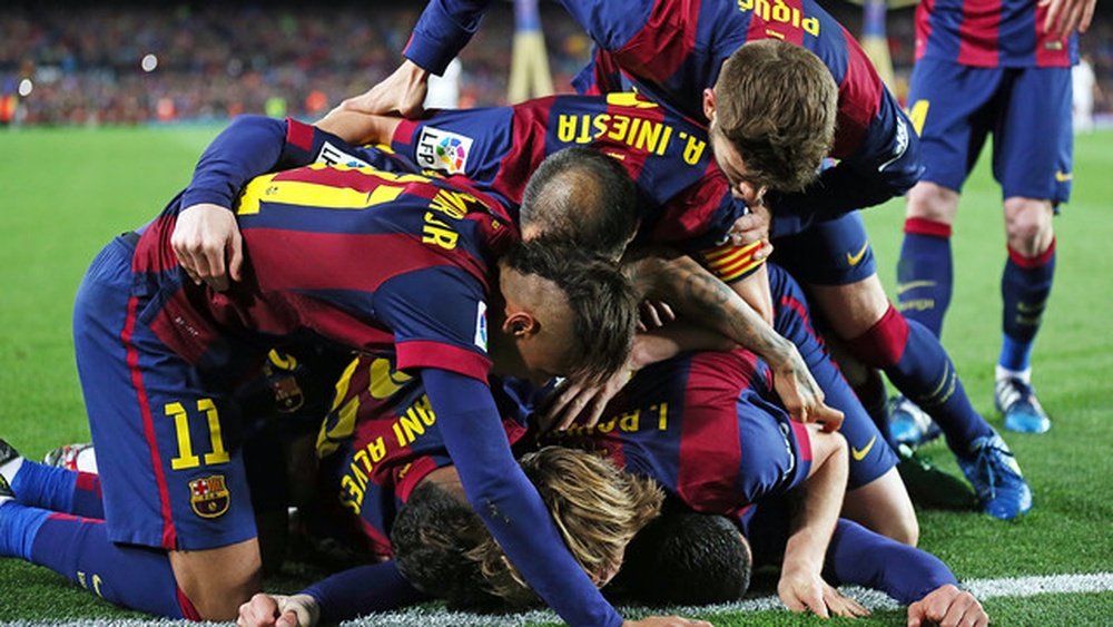 El Barça, celebrando un gol marcado al Real Madrid. FCBarcelona