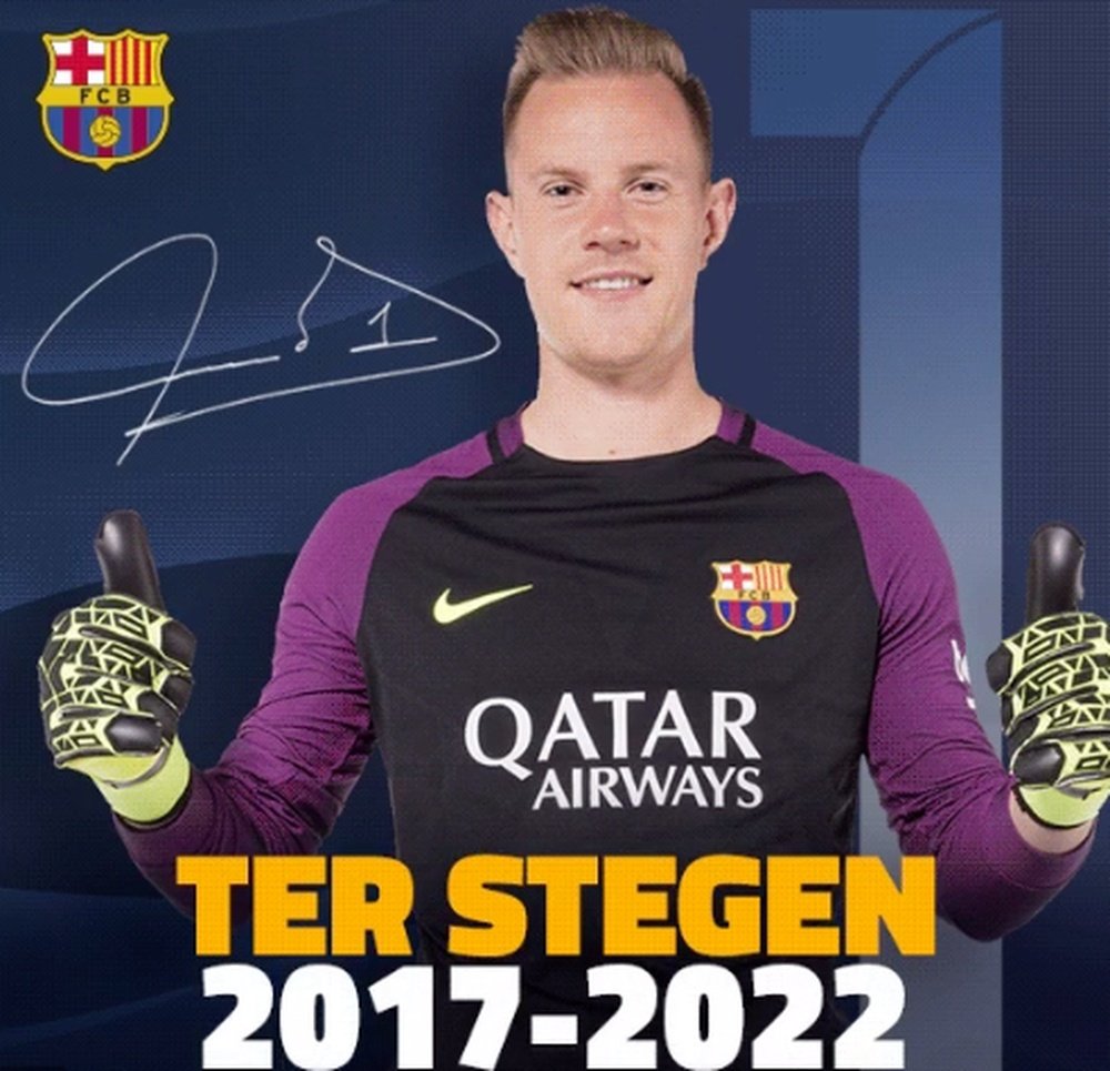 O goleiro alemão renova com o Barcelona até 2022. FCBarcelona