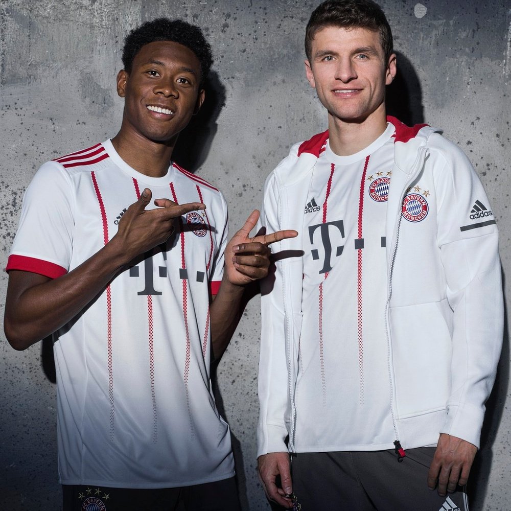 El Bayern presentó su tercera camiseta. FCBayern