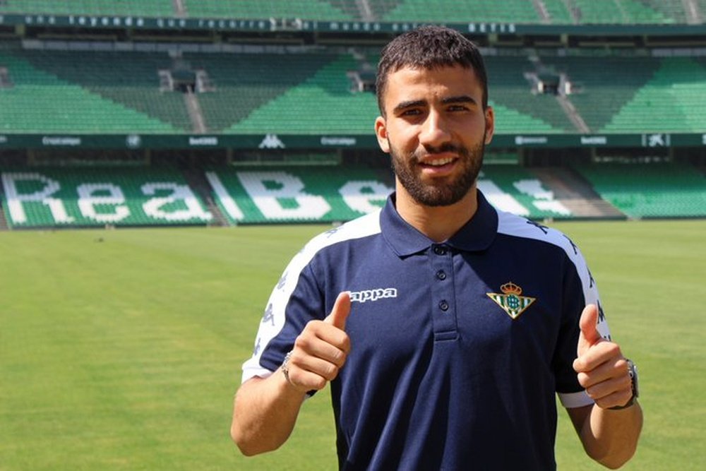 Yassin Fekir accompagne son frère. Real Betis