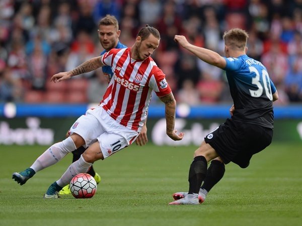 El Bournemouth quiere alejarse del pozo impidiendo soñar al Stoke