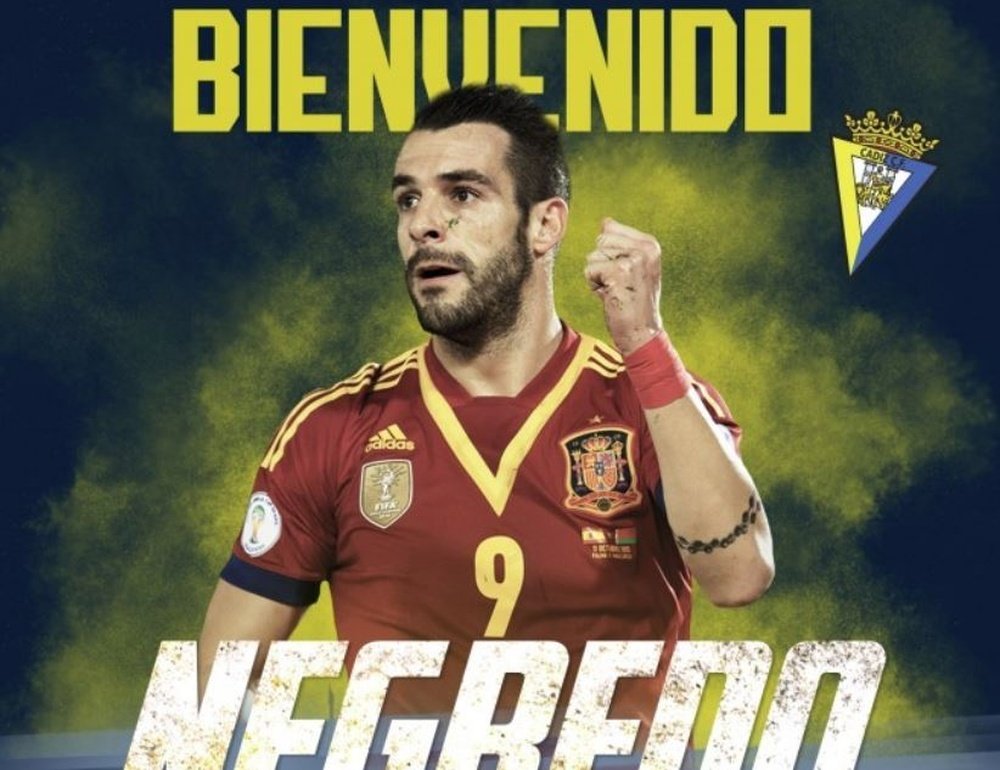 Negredo has signed for Cádiz. CádizCF