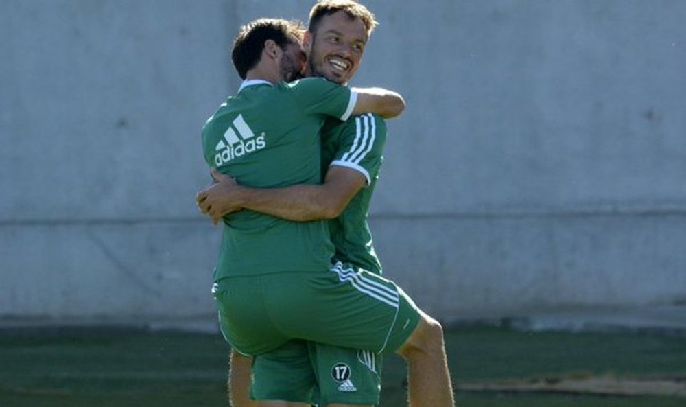 El central alemán Heiko Westermann, en un entrenamiento con el Betis. Twitter