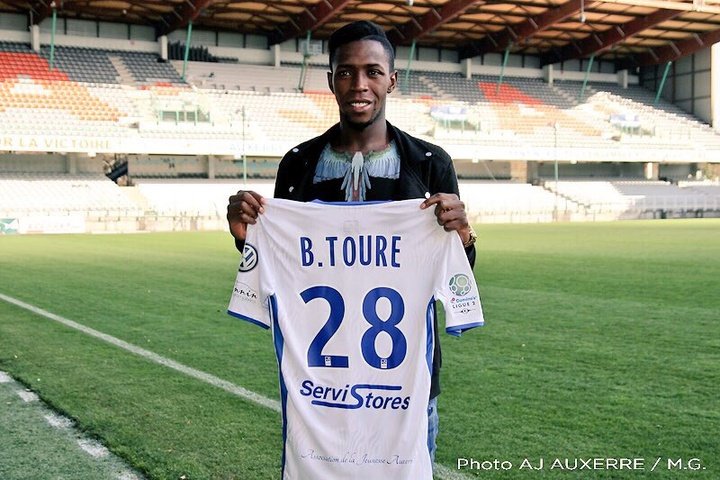 El Auxerre consigue la cesión de Birama Touré