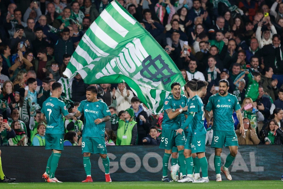 Zubeldia convence al Betis de que mola mucho. EFE