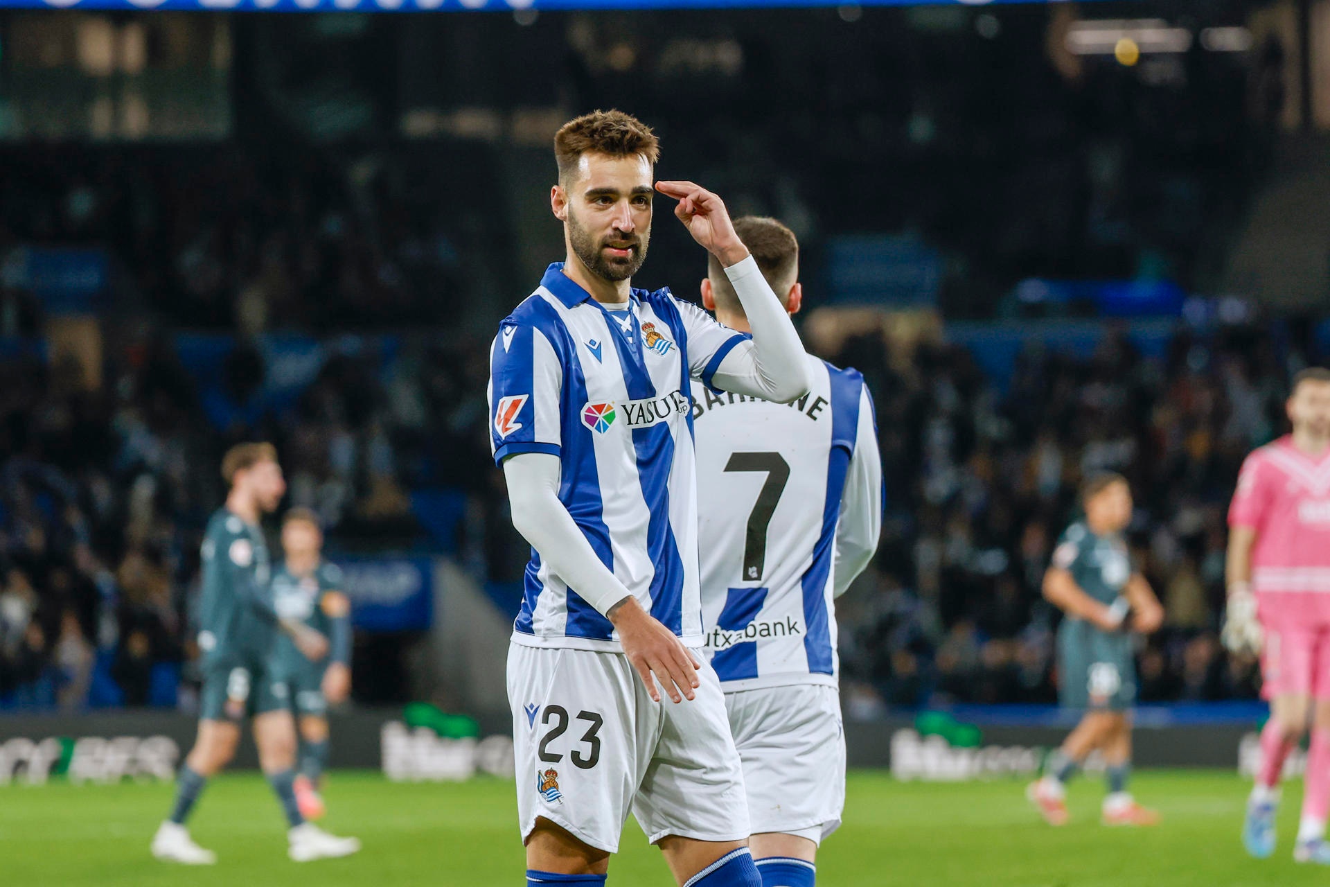 La Real Sociedad venció por 2-1 al Espanyol. EFE