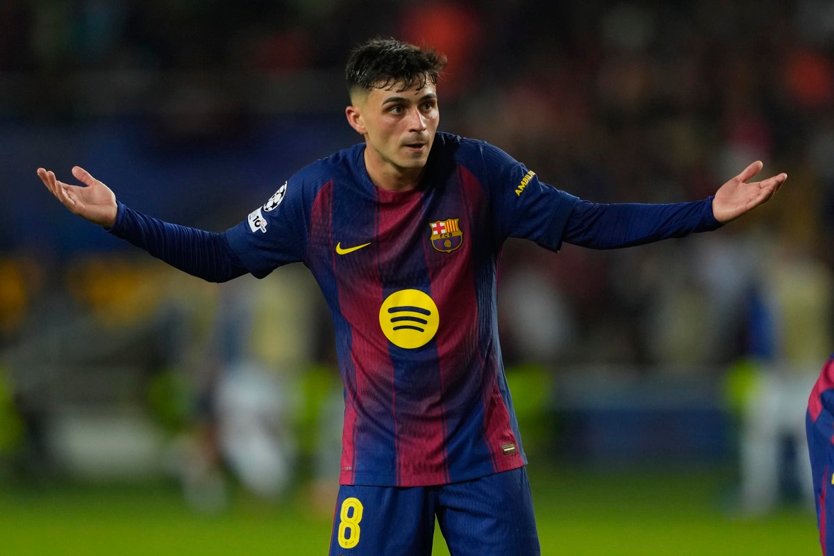 Pedri tem participação reduzida e Barcelona sofre três tropeços na temporada