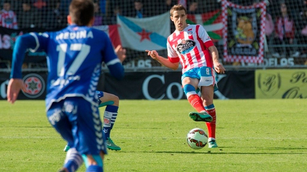 Fernando Seoane fue el primer expulsado del Lugo en el partido ante el Zaragoza. CDLugo