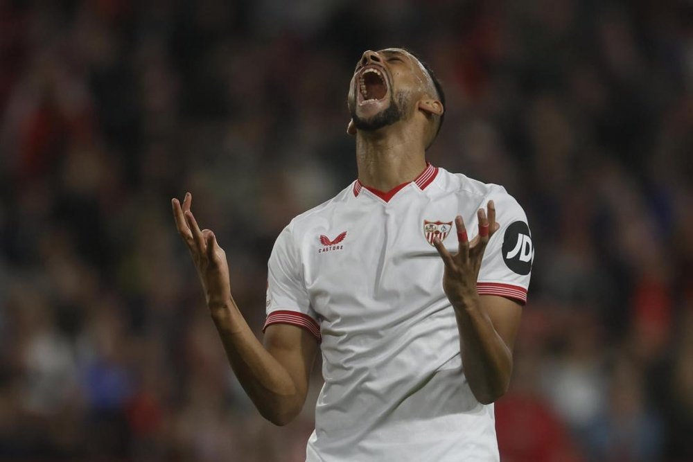 El centrocampista del Sevilla Djibril Sow, durante el partido de LaLiga de fútbol que Sevilla FC y Villarreal CF. EFE