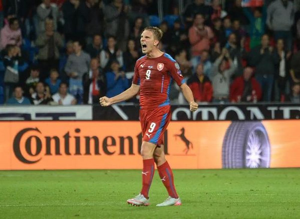 El checo Borek Dočkal celebra el triunfo de su selección ante Kazajistán. Twitter