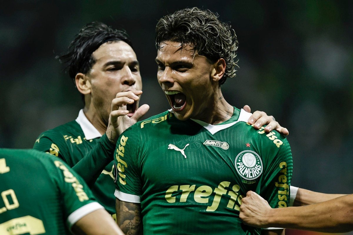 Palmeiras avança para as oitavas, com golaço de Ríos e lesão de Endrick