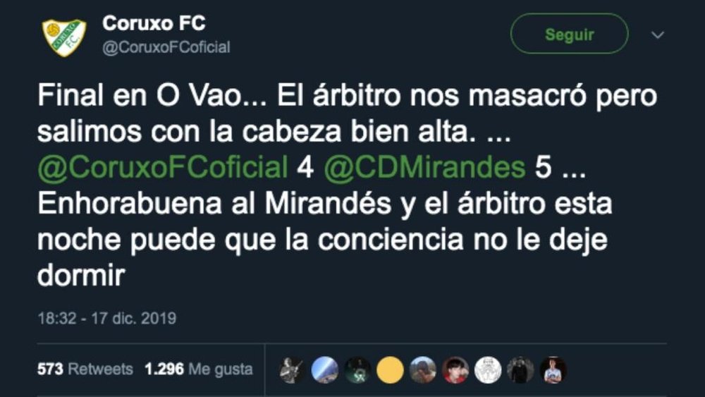 El Coruxo explotó contra el árbitro tras la eliminación. Twitter/CoruxoFCoficial