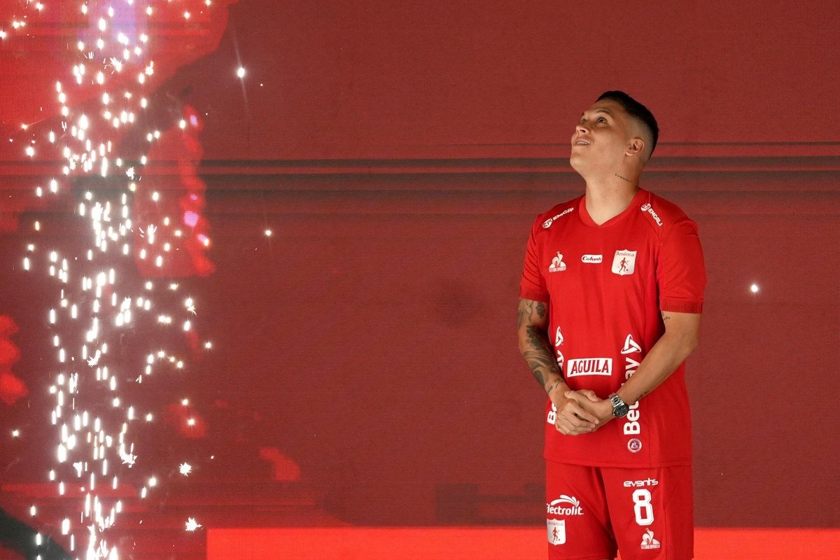 Quintero, presentado en América y con hambre de títulos