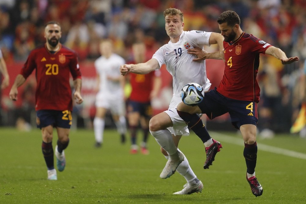 Sorloth se quejó del arbitraje del España-Noruega. EFE