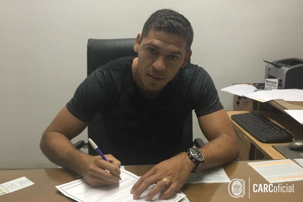 José Leguizamón ya es nuevo jugador de Rosario Central. CARCoficial