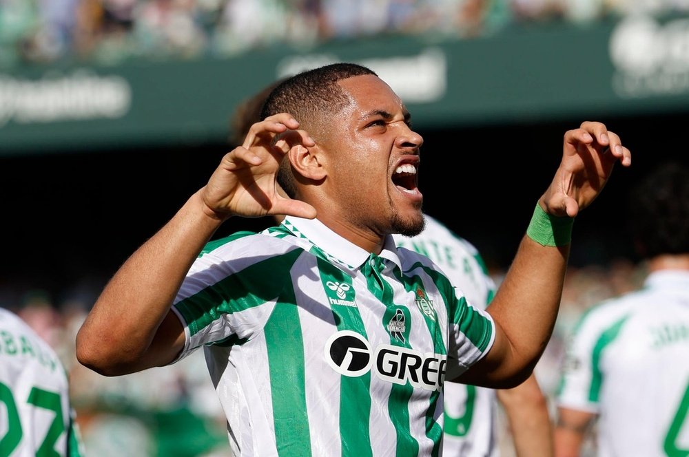 Palmeiras will pay the 'Cules' 25.5 million euros for Vitor Roque. EFE