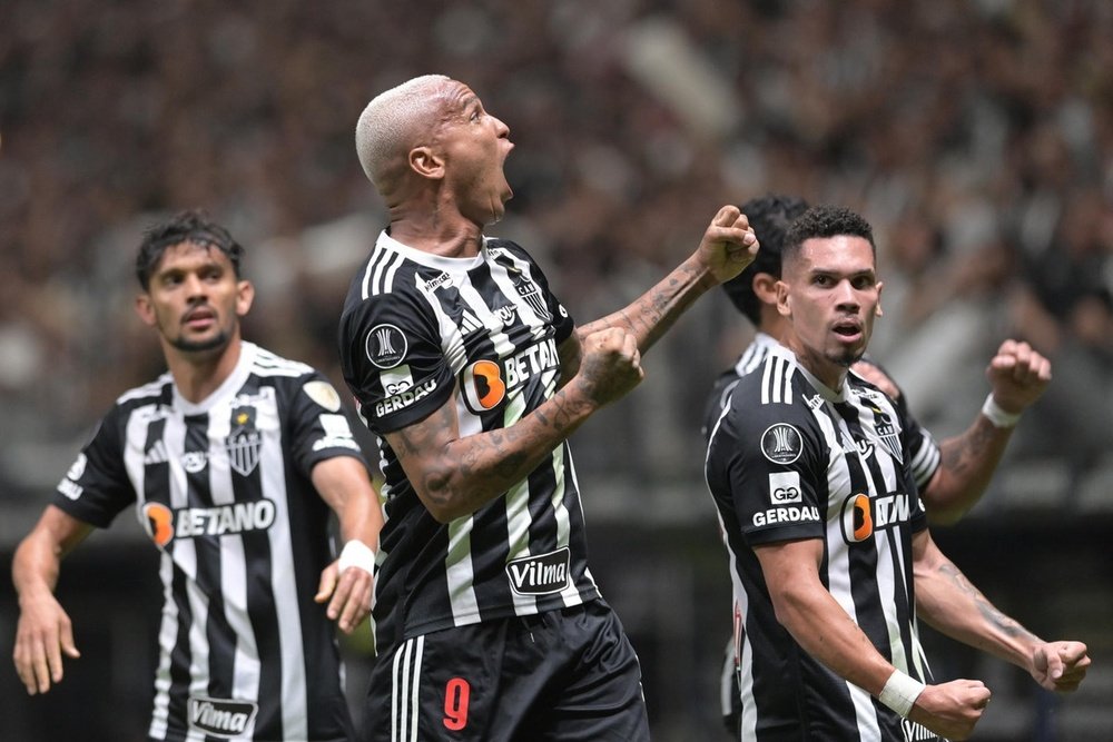 Deyverson brilha e coloca o Atlético Mineiro a um passo da final. EFE