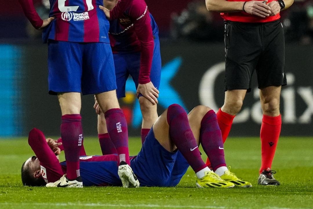 Ferran Torres could be out of action for a month. EFE