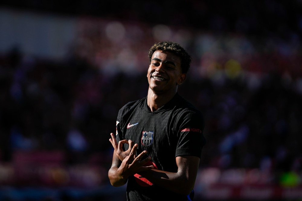 Lamine Yamal a fait sa 11e apparition en Ligue des champions à l'âge de 17 ans. EFE