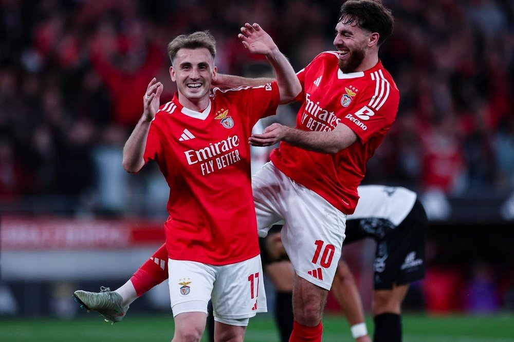 Akturkoglu e Pavlidis garantem triunfo do Benfica. EFE