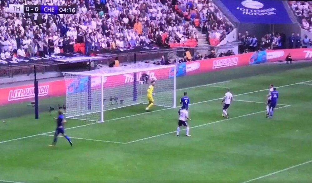 Álvaro Morata falló totalmente solo ante el Tottenham. SkyInternational