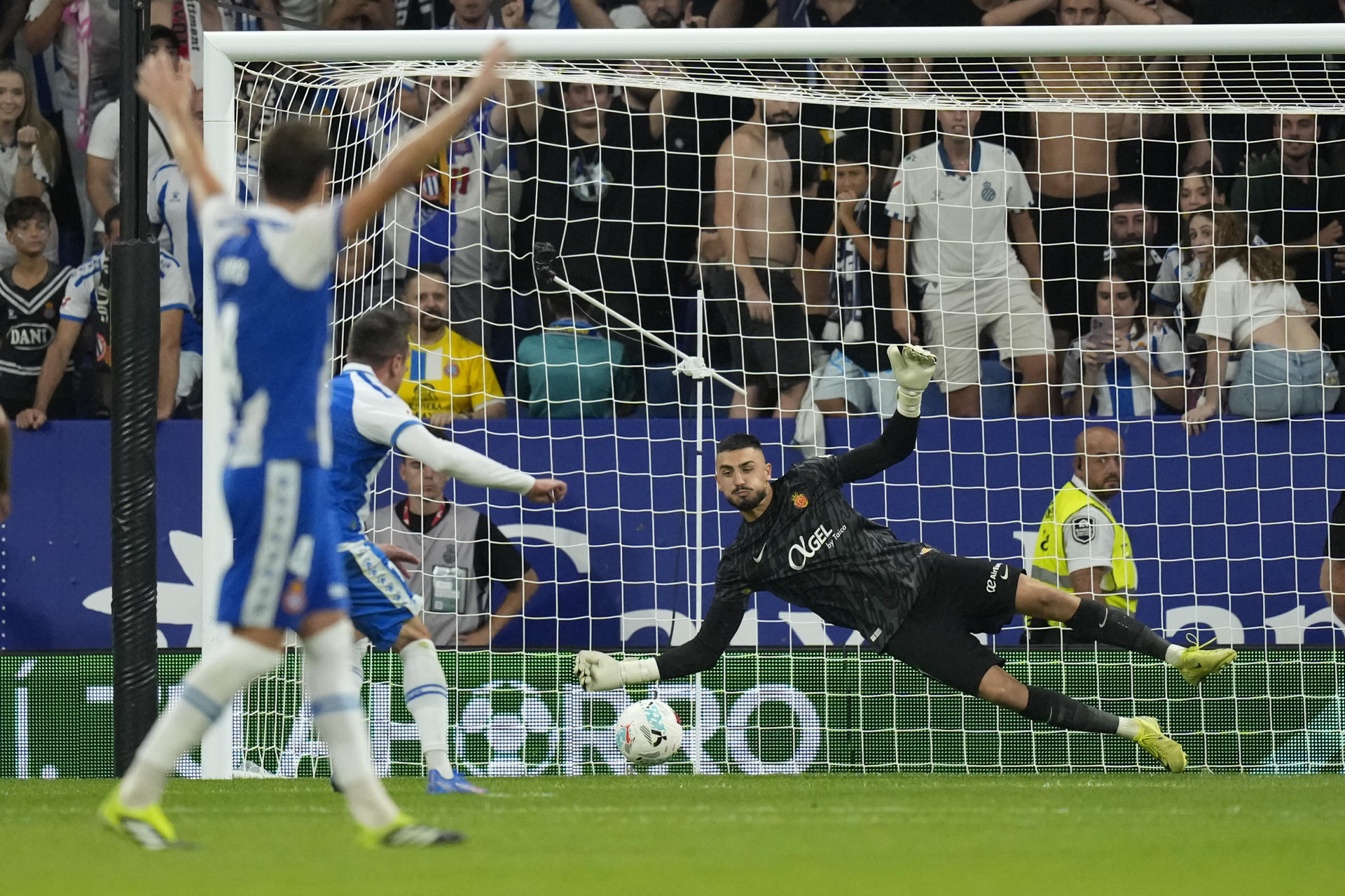 El Espanyol saca a la venta el kit de resistencia 'perico'