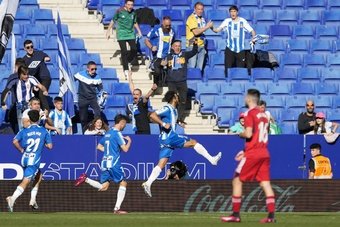 El Espanyol extraña a Joselu ante un irreconocible Osasuna. EFE