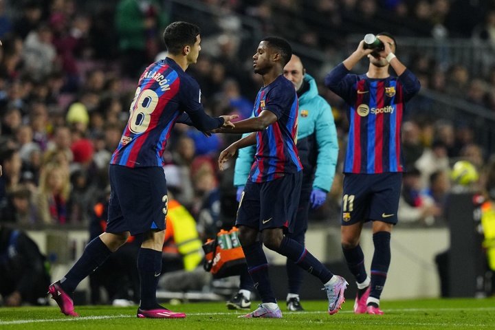 Xavi hizo realidad el sueño de Ángel Alarcón: debut oficial en Liga en el Camp Nou